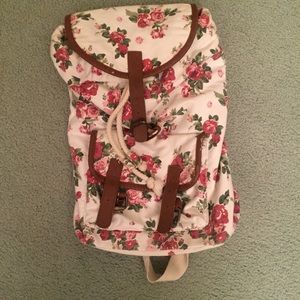 ✨🎁✨ Flower pattern backpack 🎒🌸